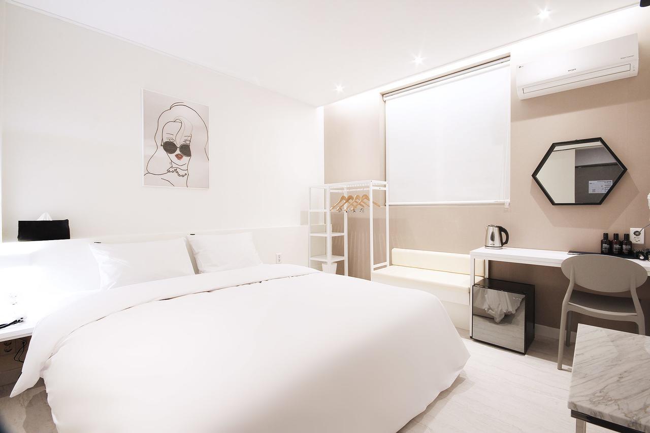 Hotel Yam Yeosu Hakdong Exterior photo