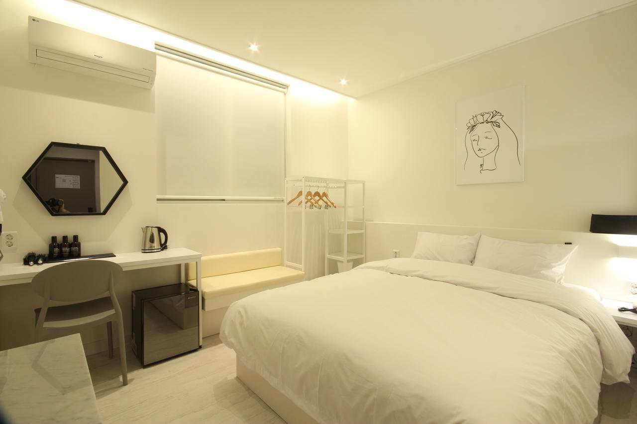 Hotel Yam Yeosu Hakdong Exterior photo