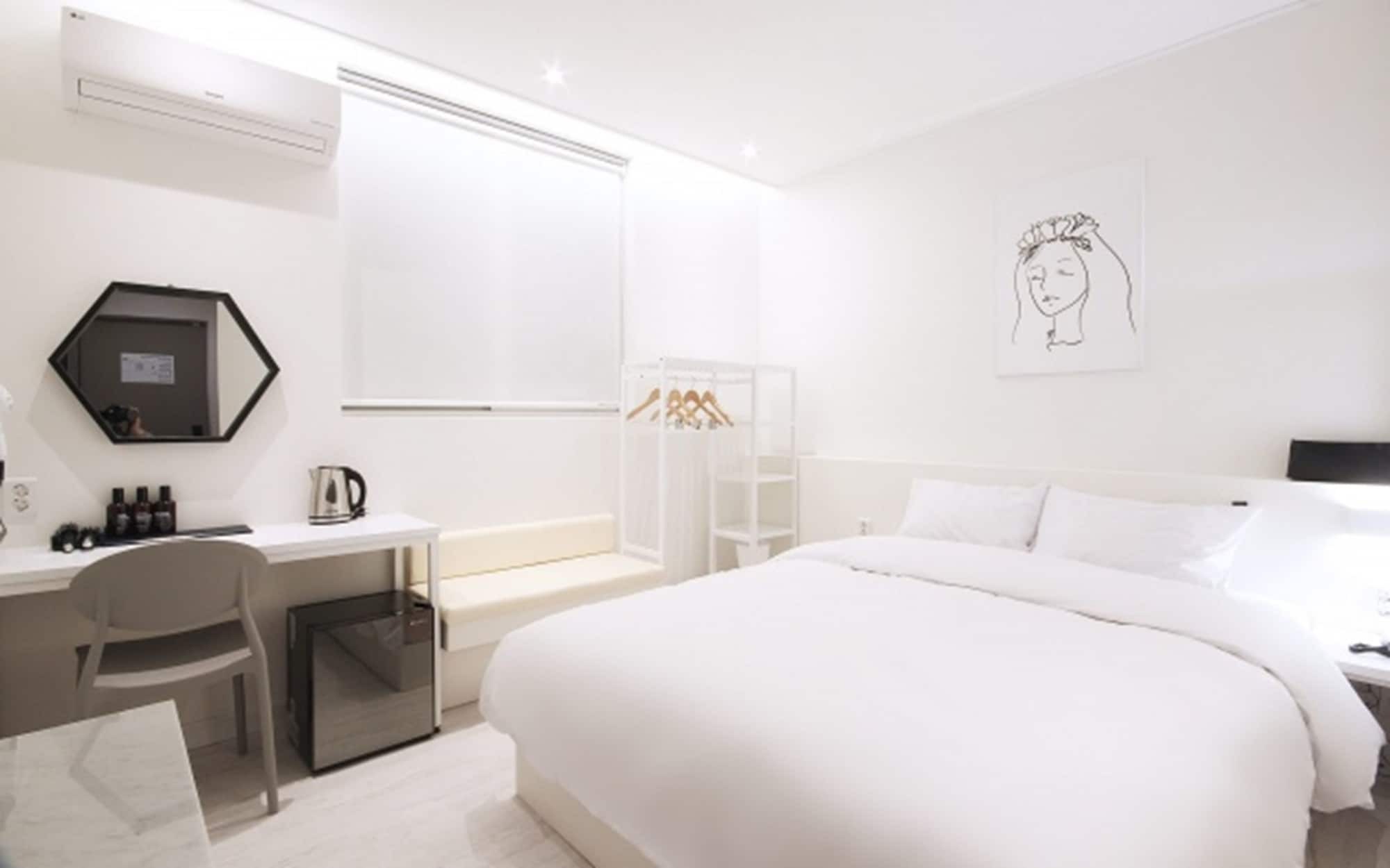 Hotel Yam Yeosu Hakdong Exterior photo